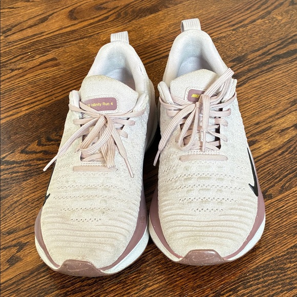 Nike InfinityRN 4 Women’s Running Shoe Platinum Violet 10 - Picture 2 of 12